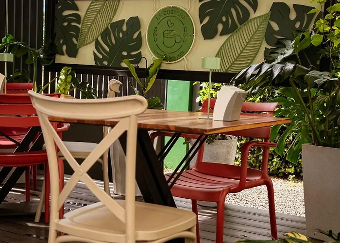 Hotel Oasis Aya Fe